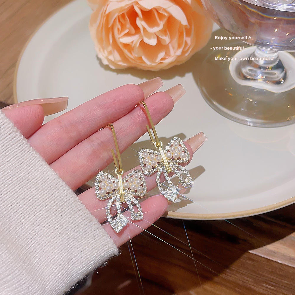 Crystal-Bowknot-Dangle-Earrings 2