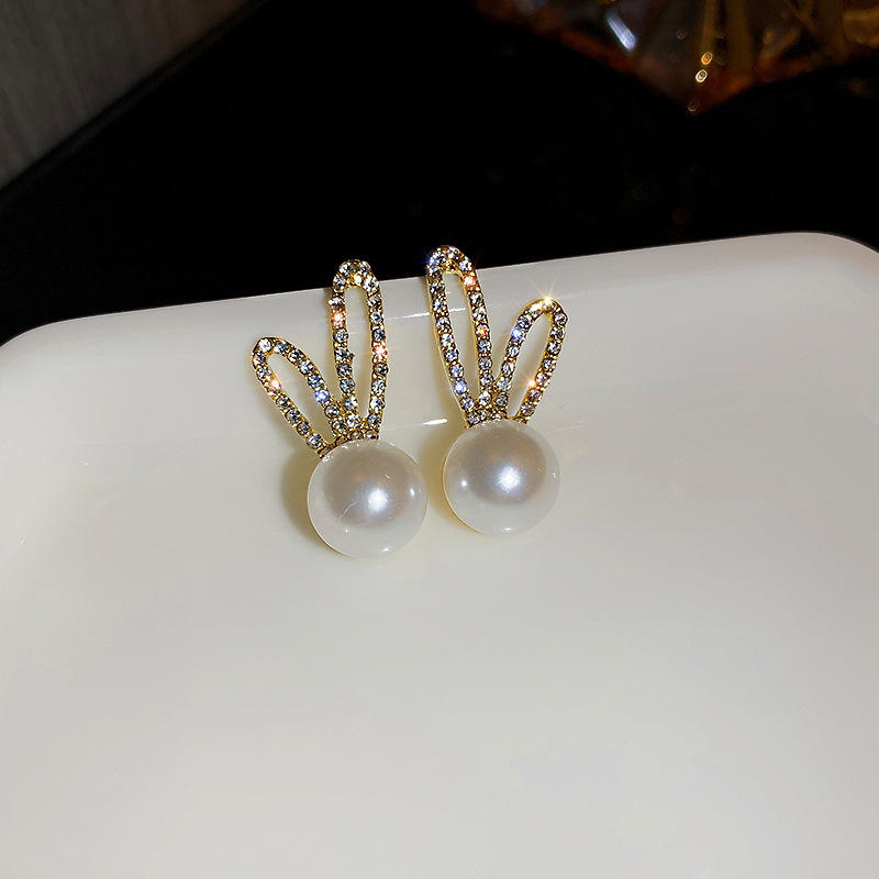 Crystal-Bunny-Pearl-Earrings 1