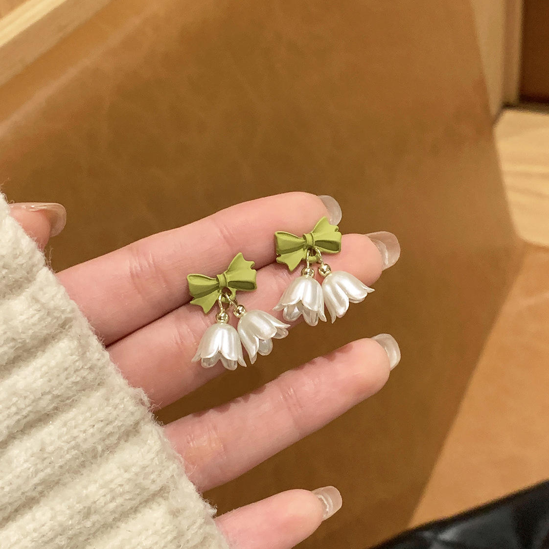 Flower-Drop-Bow-Earrings 1