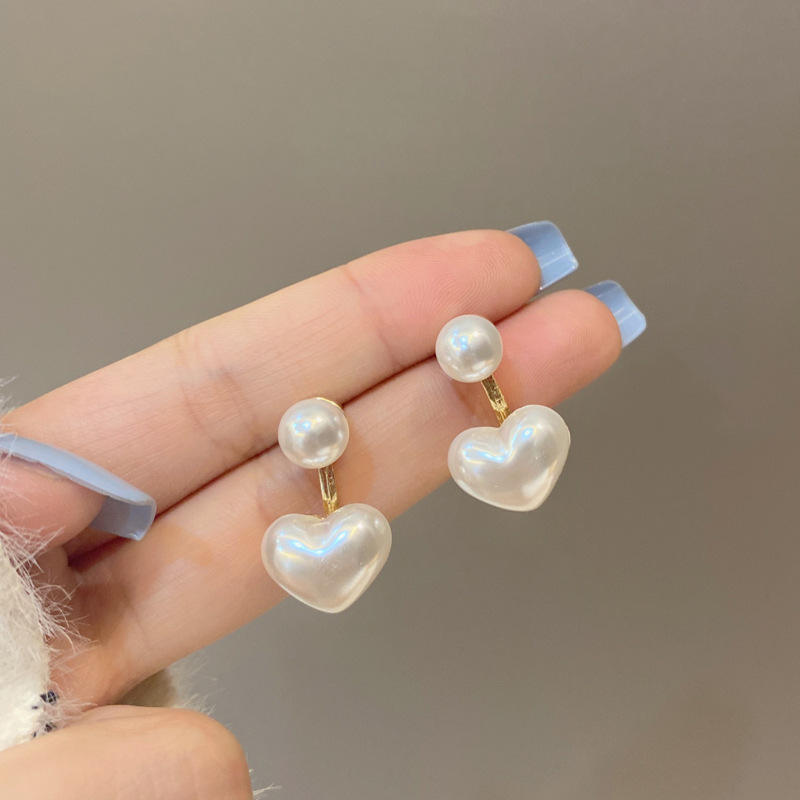 Pearl-and-Heart-Drop-Earrings 1