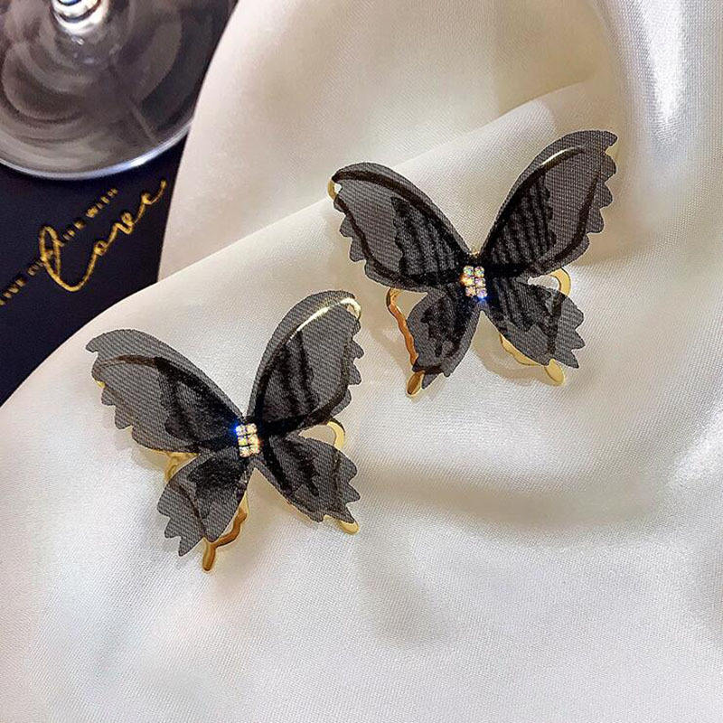 Black-Butterfly-Mesh-Earrings 1