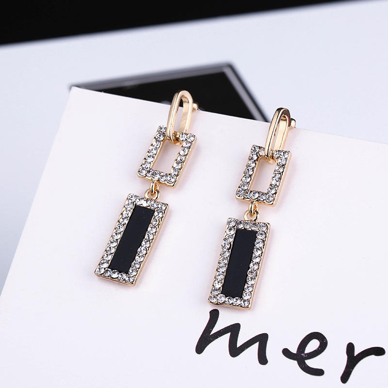 Black-Geometric-Rhinestone-Earrings 1