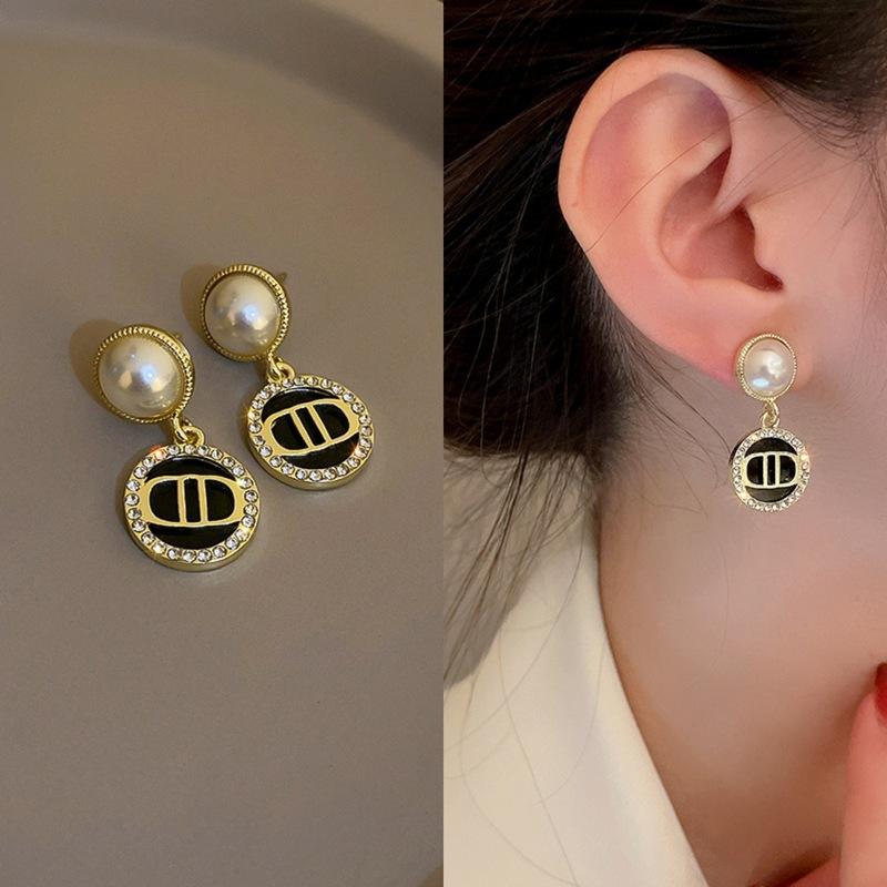 Black-Rhinestone-DD-Earrings 2