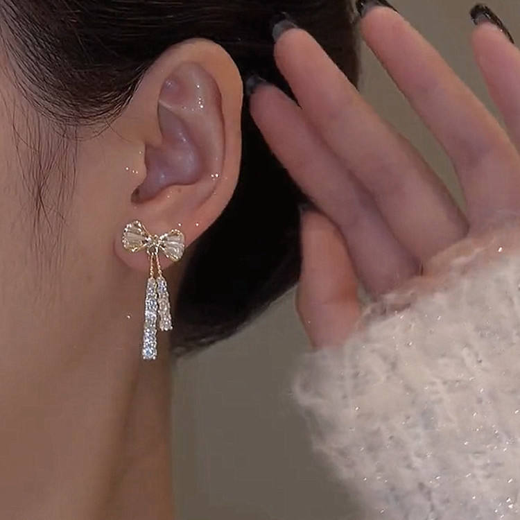 Bling-Bowknot-Dangle-Earrings 2