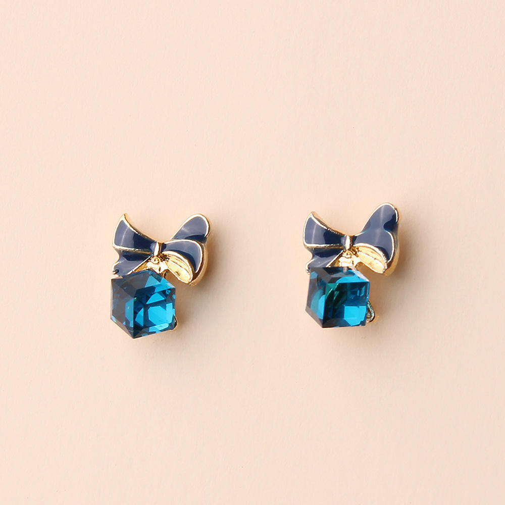 Blue-Crystal-Stud-Earrings 1