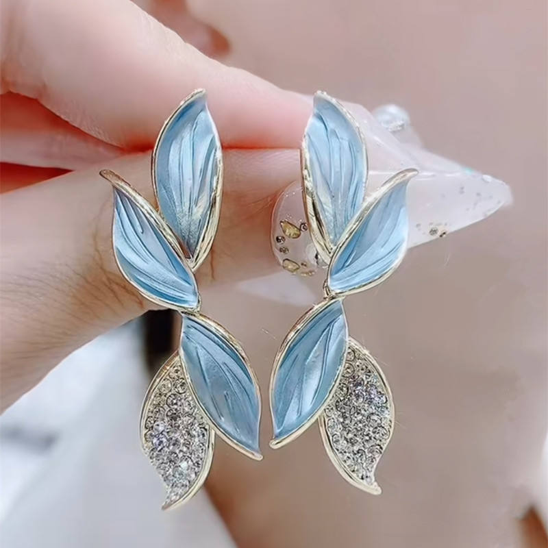 Blue-Leaves-Crystal-Earrings 1