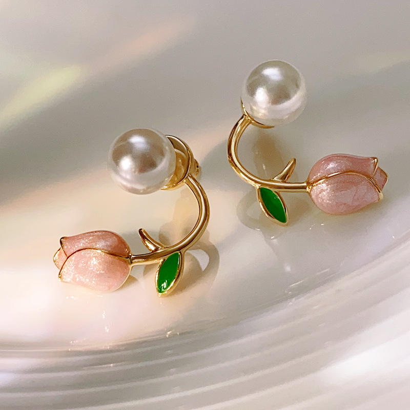 Blush-Tulip-Pearl-Earrings 1