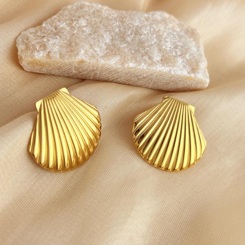 Chic Gold Shell Statement Earrings