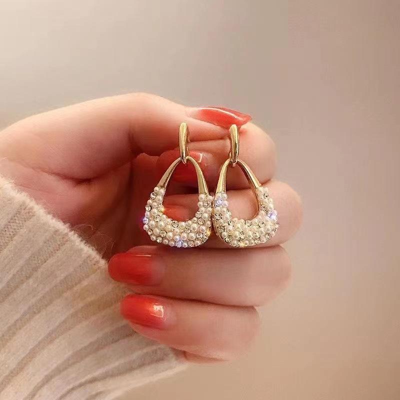 Chunky-Baroque-Pearls-Earrings 3
