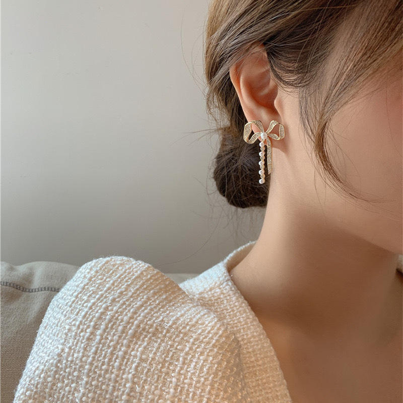 Crystal-Bow-Knot-Earrings 2