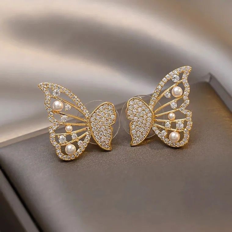 Crystal-Butterfly-Wings-Earrings 1