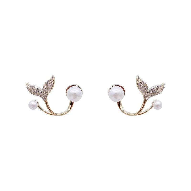 Crystal-Fishtail-Pearl-Earrings 3