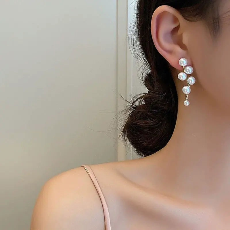 Cute-Pearly-Tassel-Earrings 2