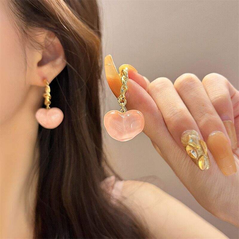 Cute-Pink-Heart-Drop-Earrings 2