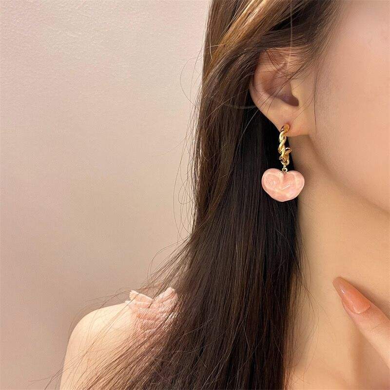 Cute-Pink-Heart-Drop-Earrings 3