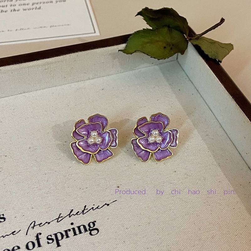 Cute-Purple-Camellia-Earrings 3