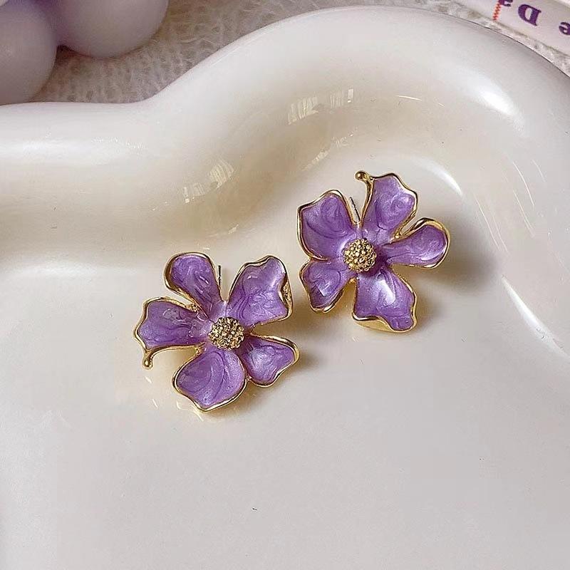 Cute-Purple-Flower-Earrings 1