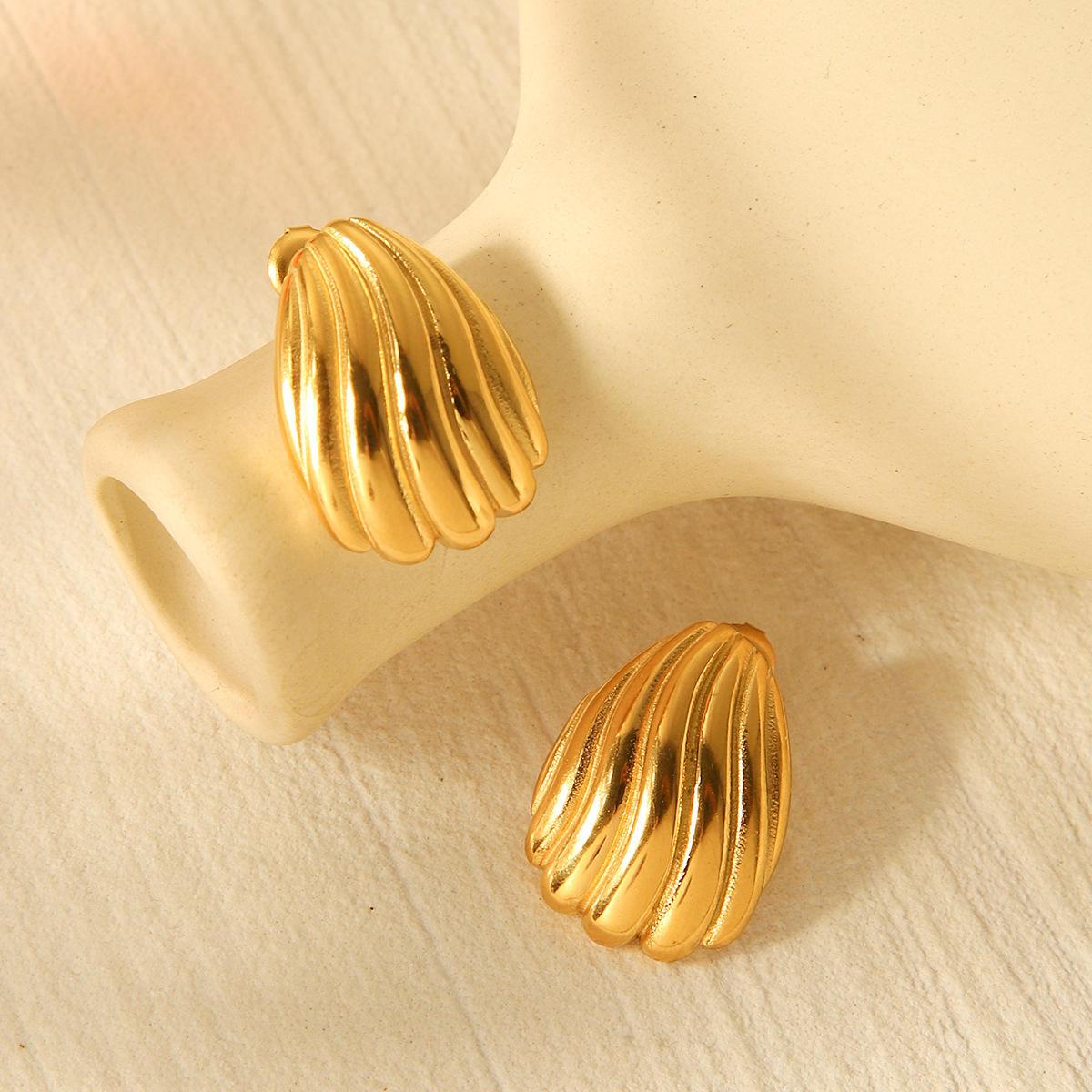 Dazzling Gold Shell Wave Earrings