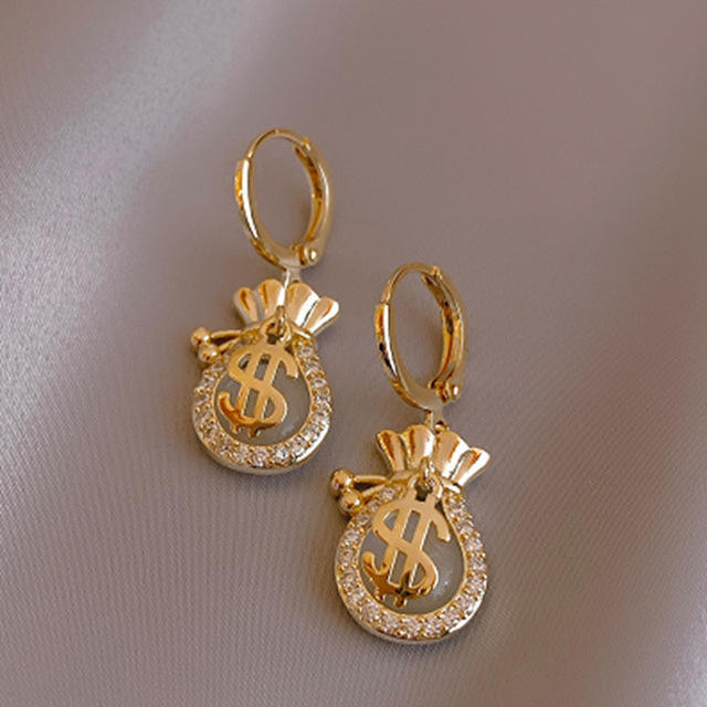 Dollar-Money-Bag-Earrings 1