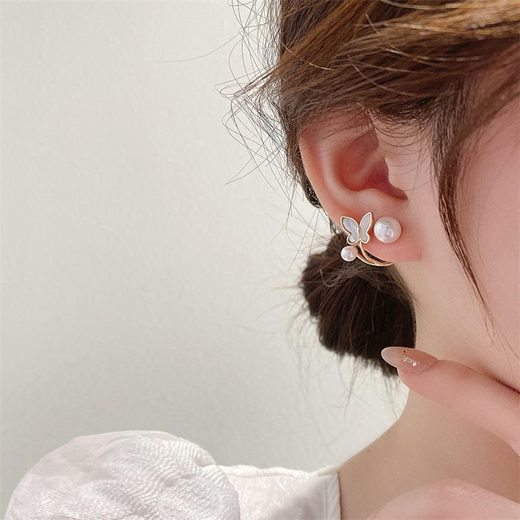 Fairytale-Butterfly-Pearl-Earrings 2