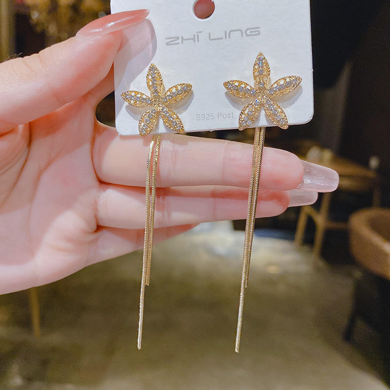 Flower-Tassel-Drop-Earrings 1
