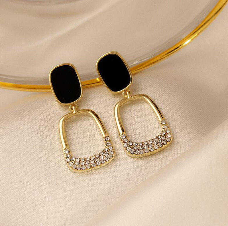 Gold-Tone-Rhinestone-Party-Earrings 1