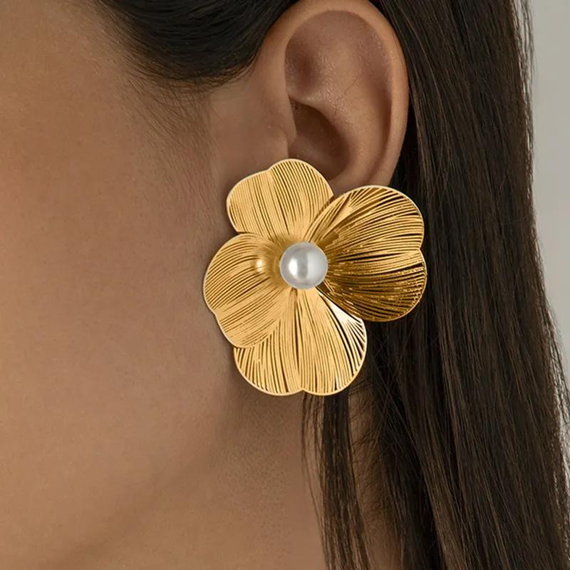 Golden Daisy Pearl Stud Earrings