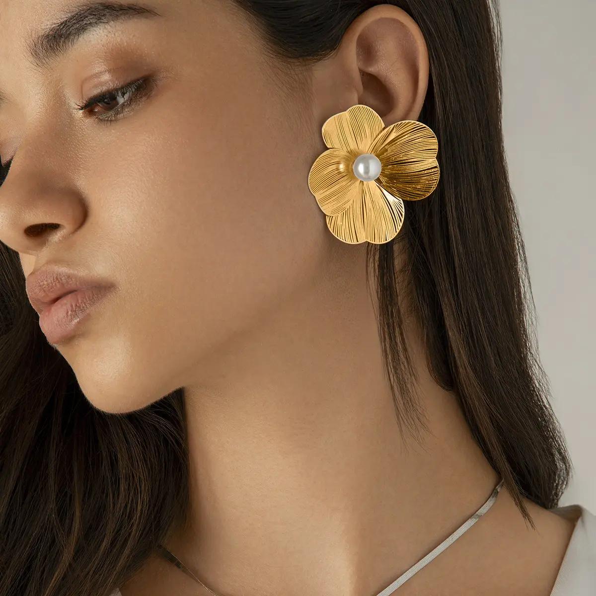 Golden Daisy Pearl Stud Earrings