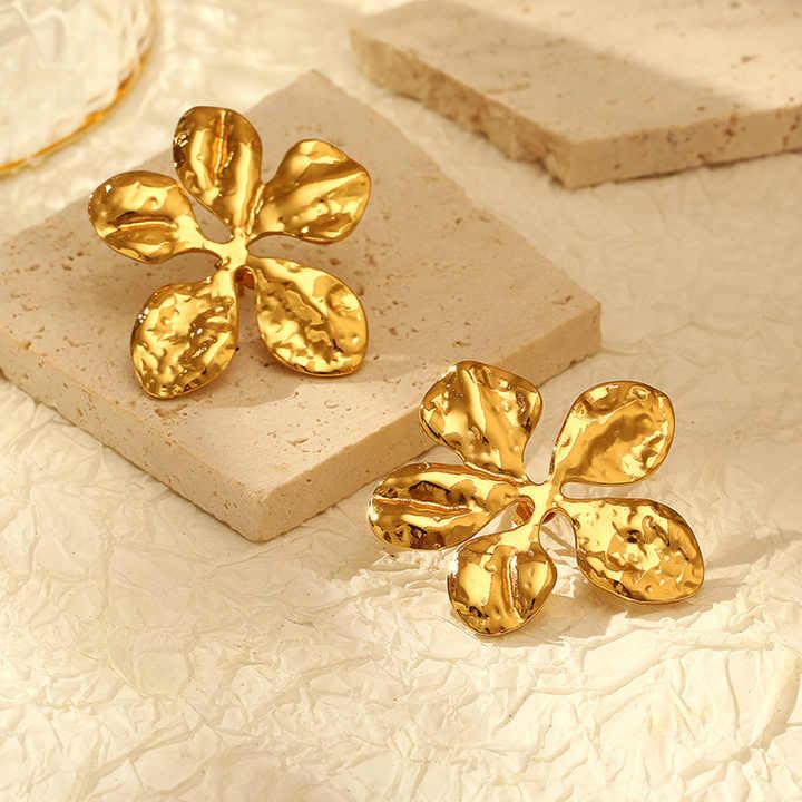 Golden Elegance Flower Earrings