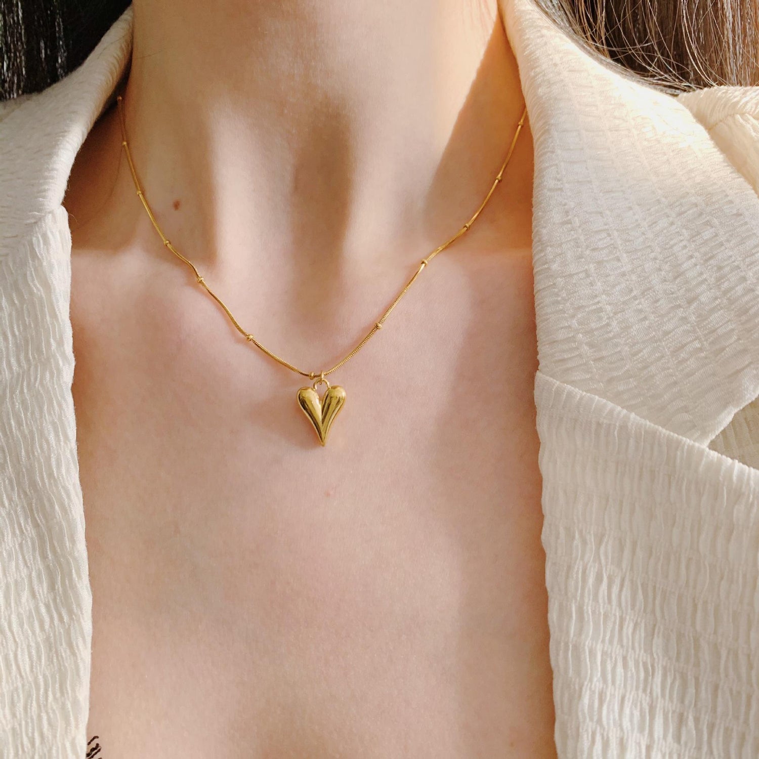 Golden Pulse Heart Necklace 1 