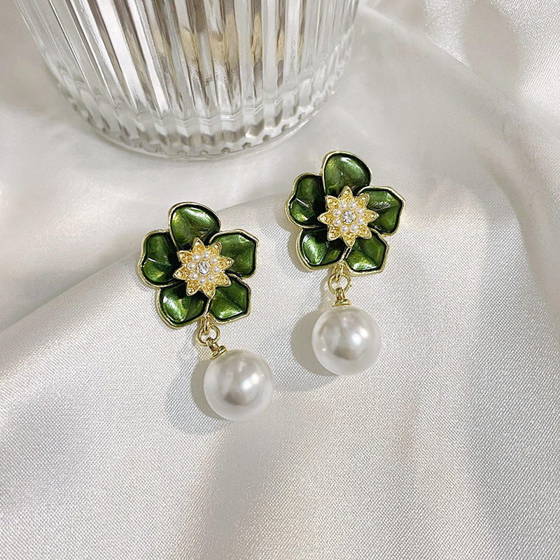 Green-Flower-Pearldrop-Earrings 1
