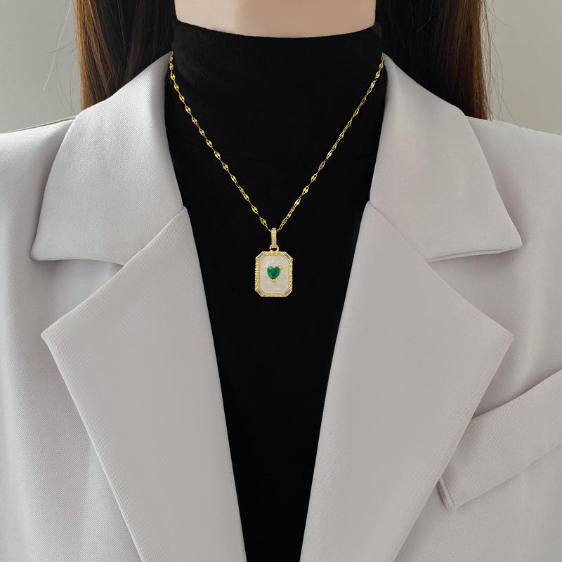 Green Radiance Geometric Necklace 1 