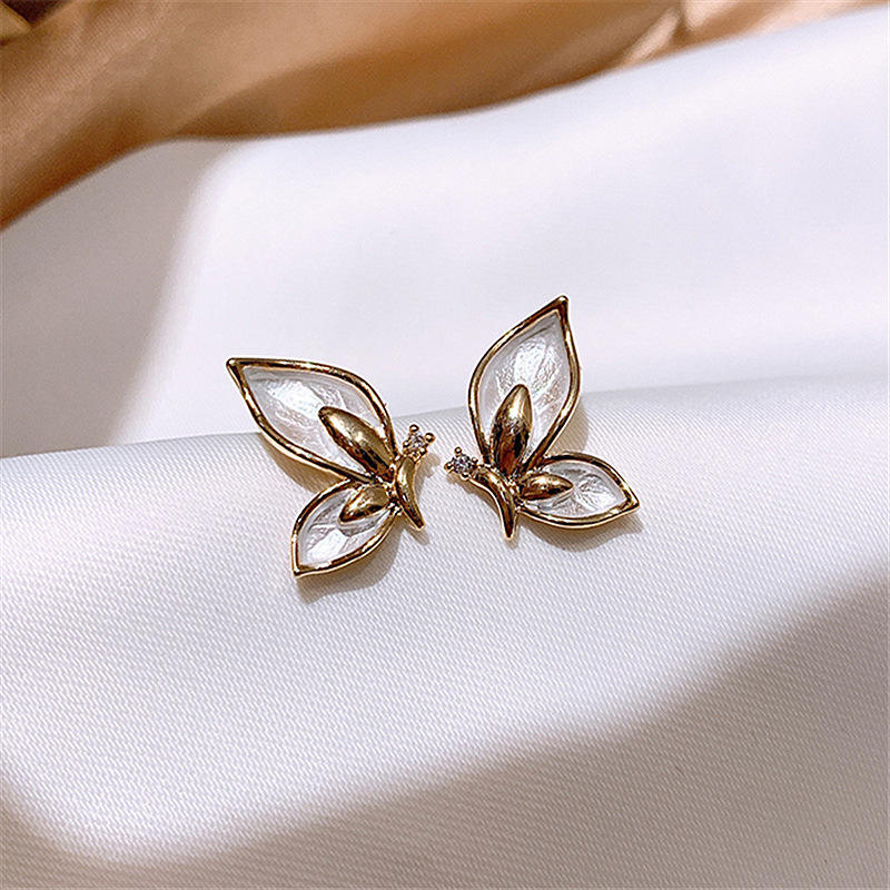 Little-Wings-Butterfly-Earrings 1