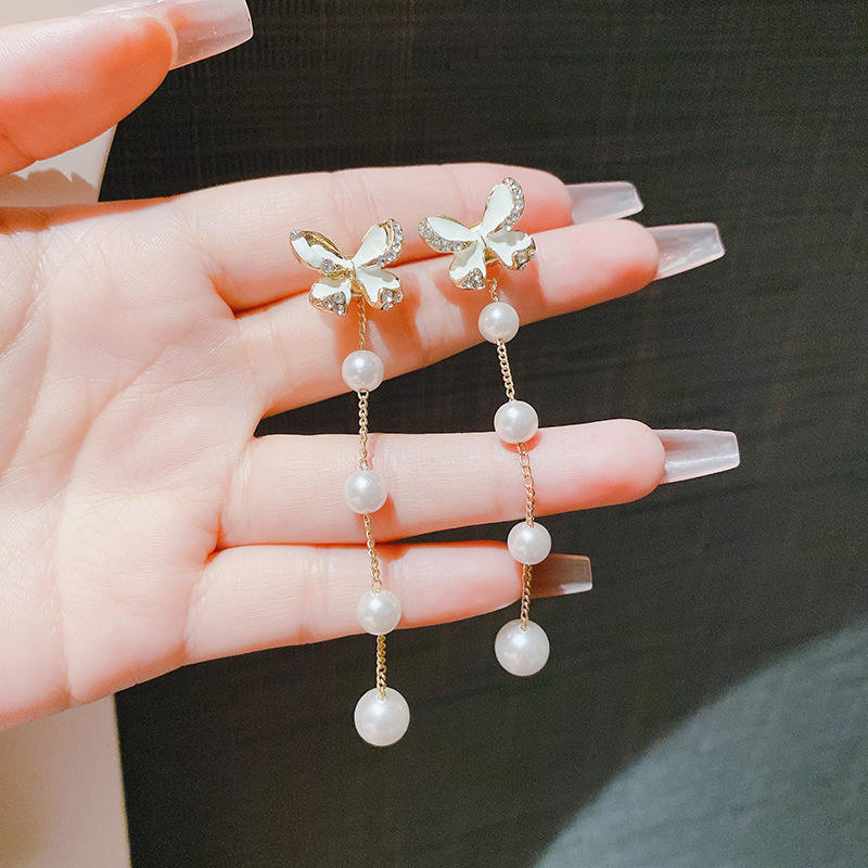 Magical-Butterfly-Pearl-Drop-Earrings 3