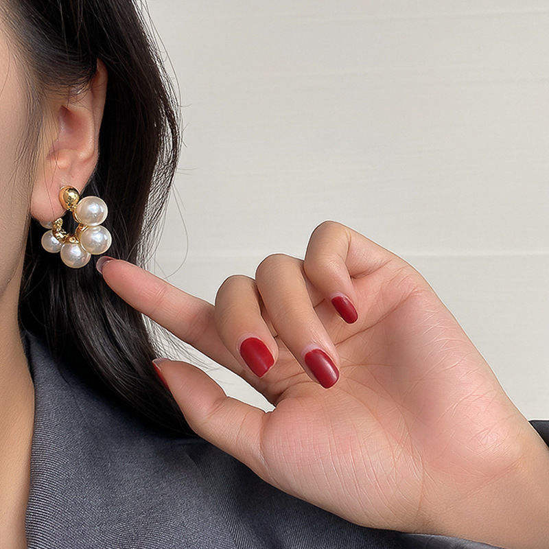 Pearls-Delight-Hoop-Earrings 3