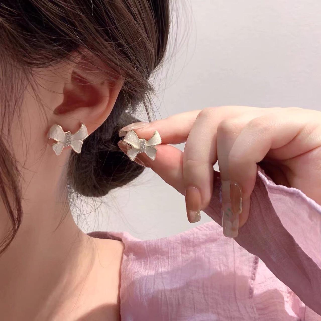 Pink-Bow-Stud-Earrings 2