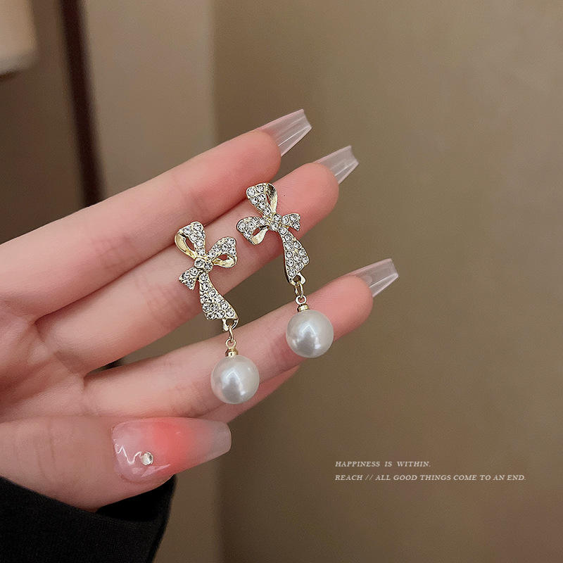 Rhinestone-Bow-Pearl-Drop-Earrings 3