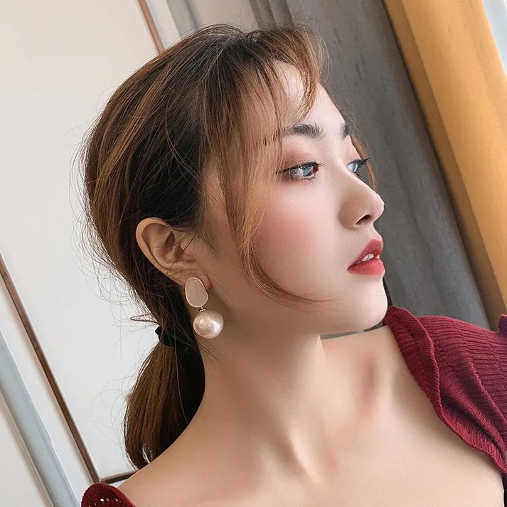 Rose-Gold-Pearl-Earrings 2