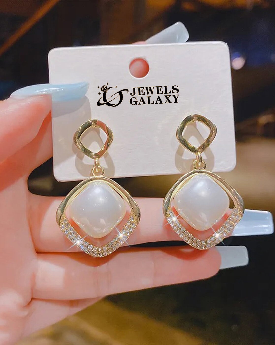 Square-Pearl-Glow-Earrings 2