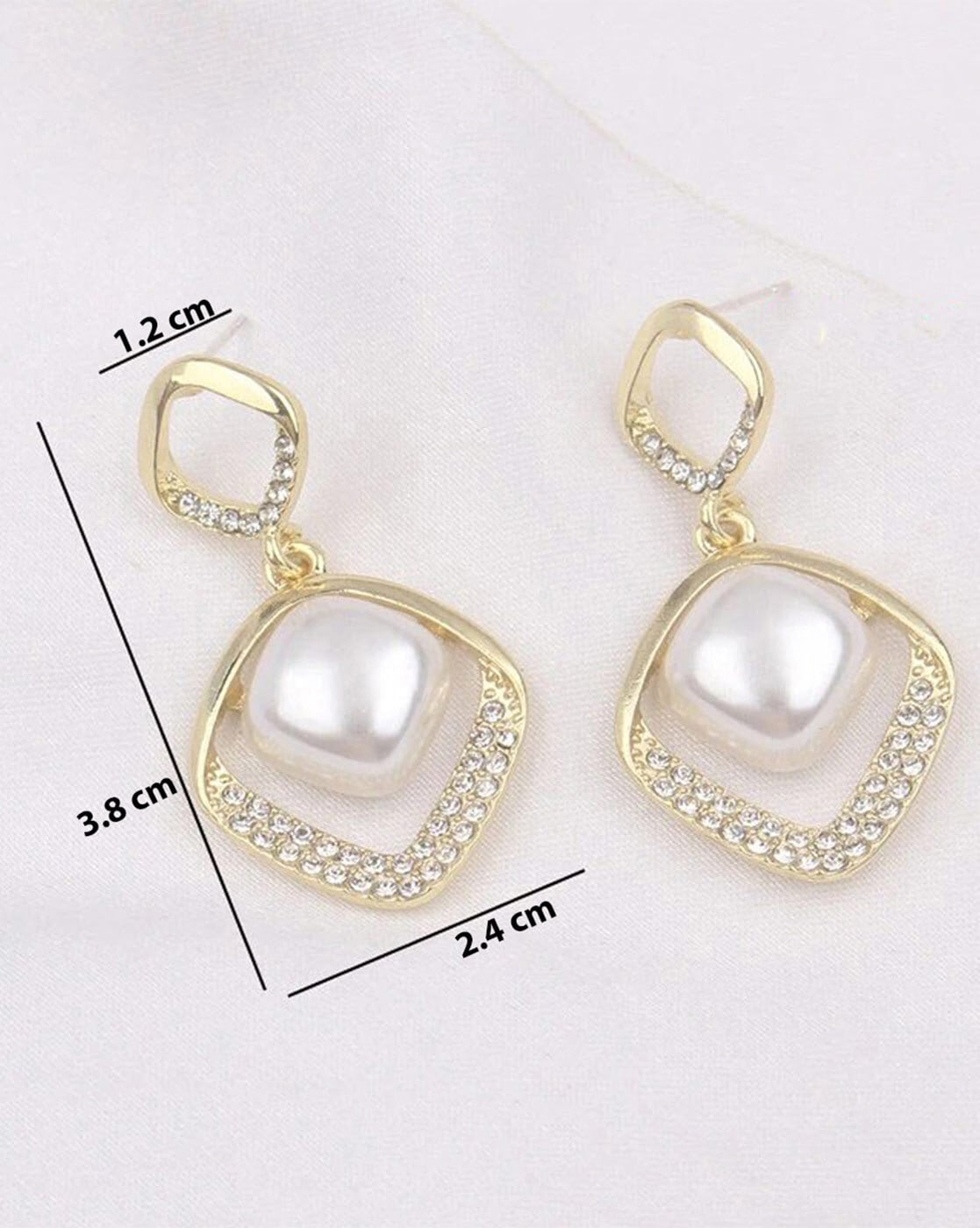 Square-Pearl-Glow-Earrings 3