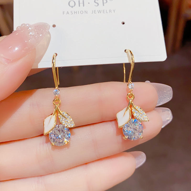 Stylish-Crystal-Leaves-Drop-Earrings 1