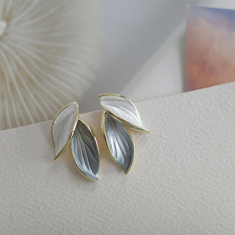 Summer-Blue-Leaves-Earrings 3