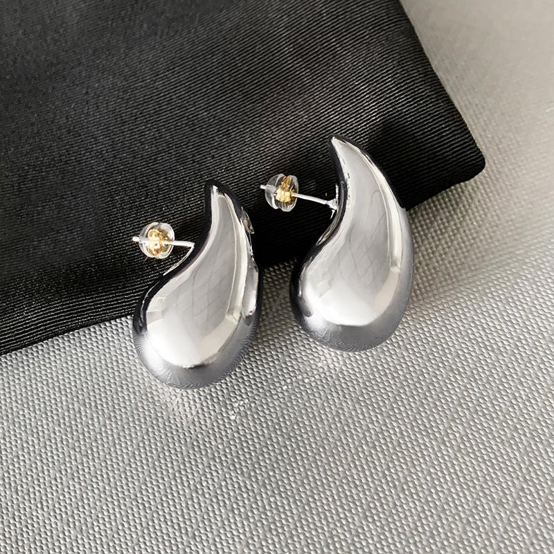 Trendy-Teardrop-Hoop-Earrings 1
