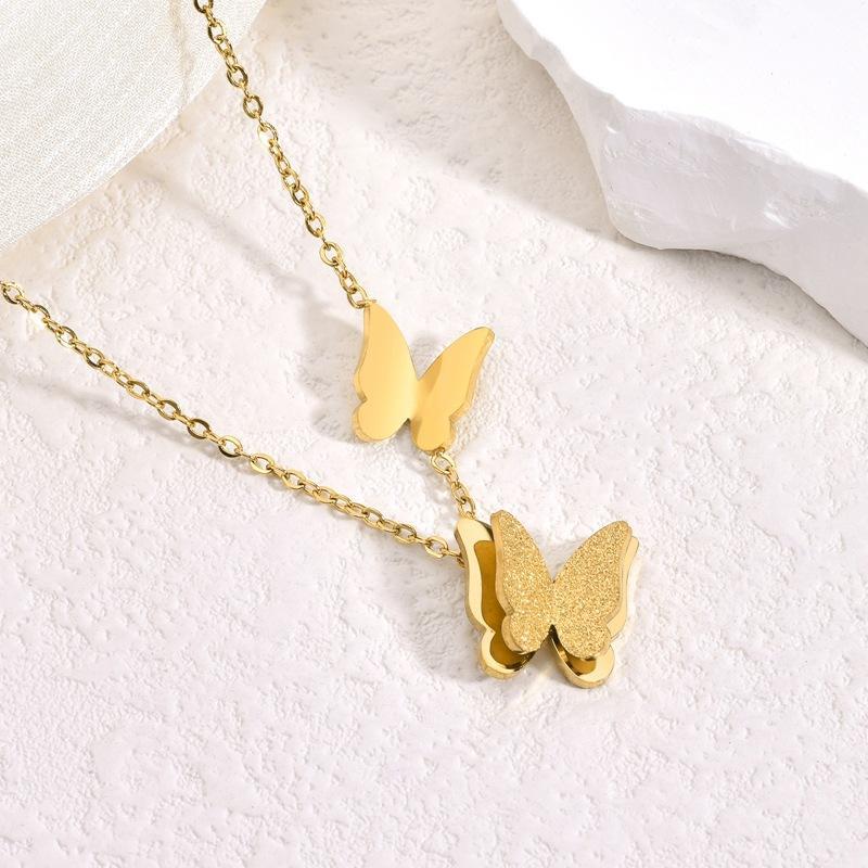 Twinned Wings Golden Necklace 2 