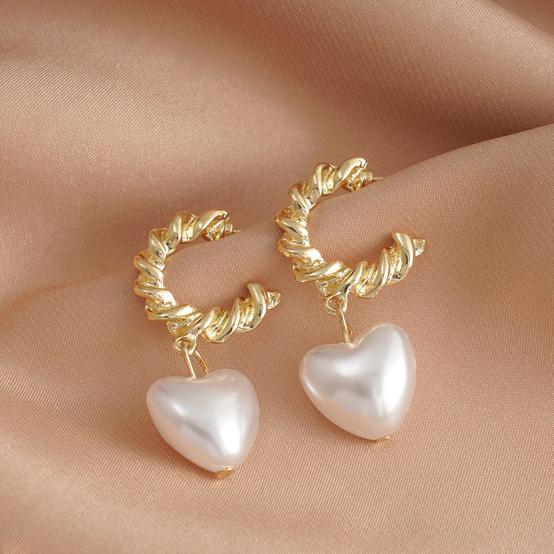 Twisted-Hoop-Heart-Earrings 1