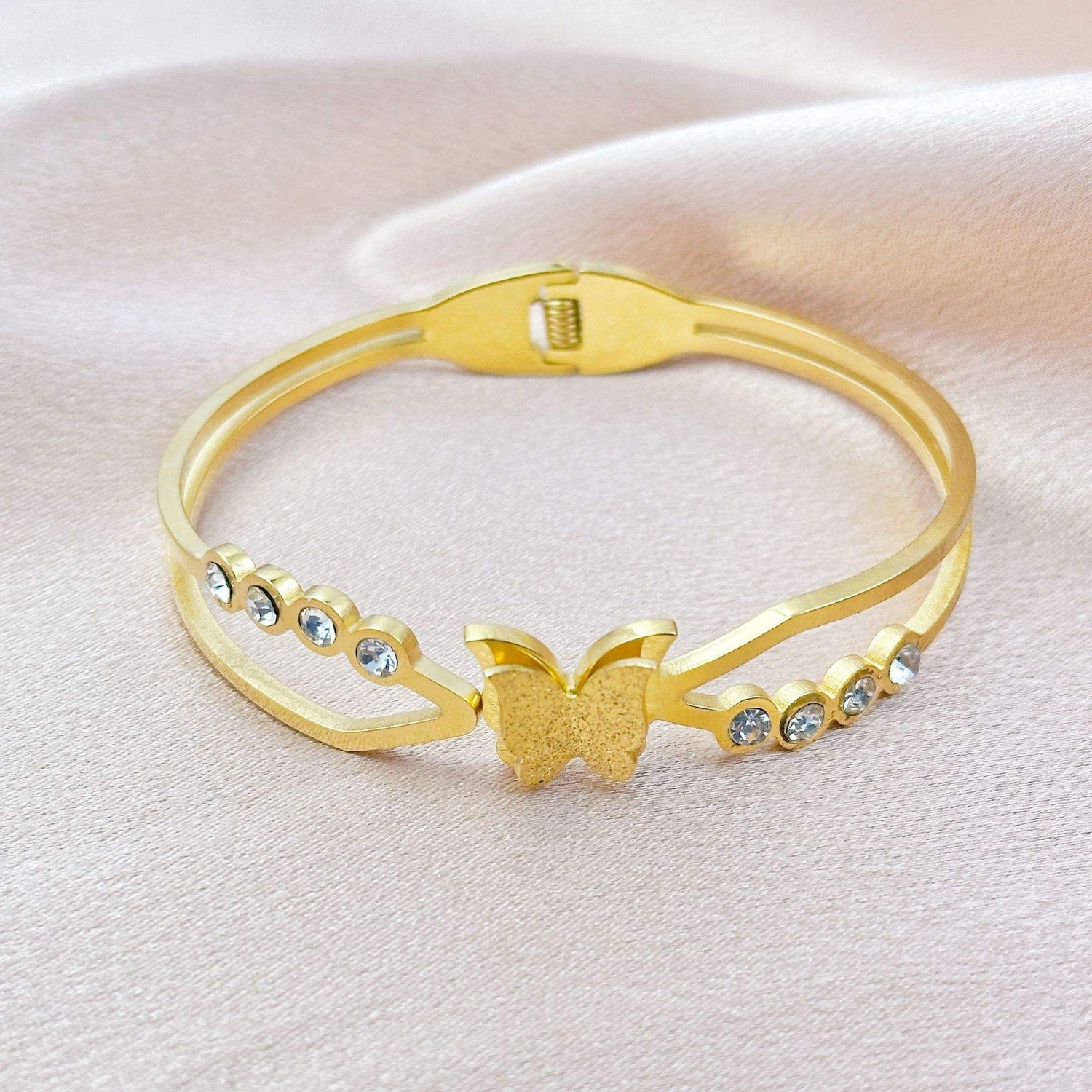 Twilight Flutter Anti-Tarnish Bracelet